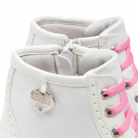 Wit lak brooks bootie GUESS