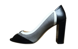 Zwart wit open teen pump