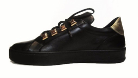 Zwart leren sneaker
