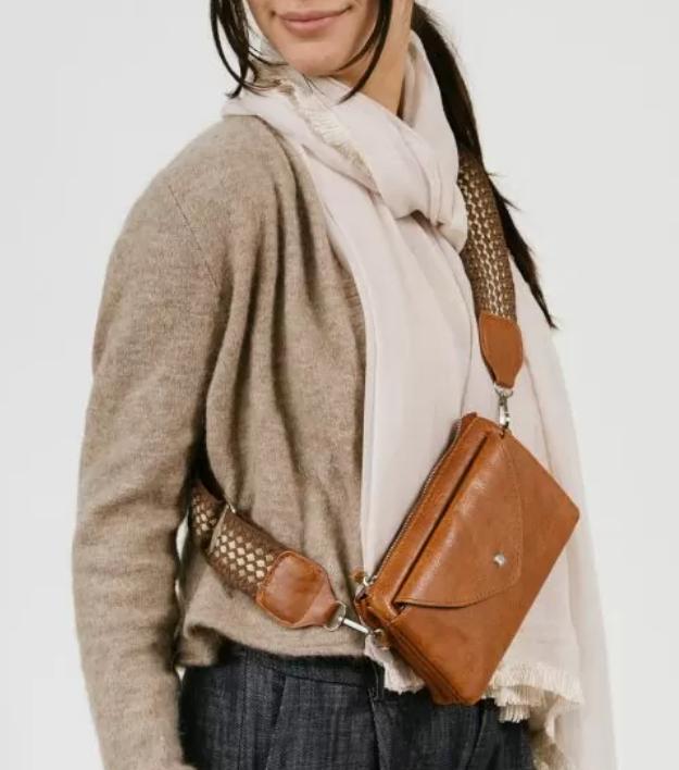 Beige tas "pratique avec poches "