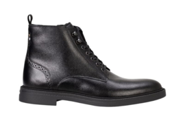 Zwart gevoerde boot BOSS