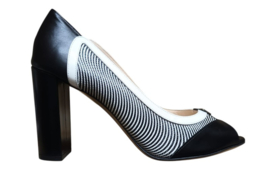 Zwart wit open teen pump