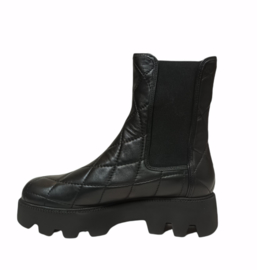 Zwart doorgestikt boot