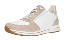Easy to go sneaker