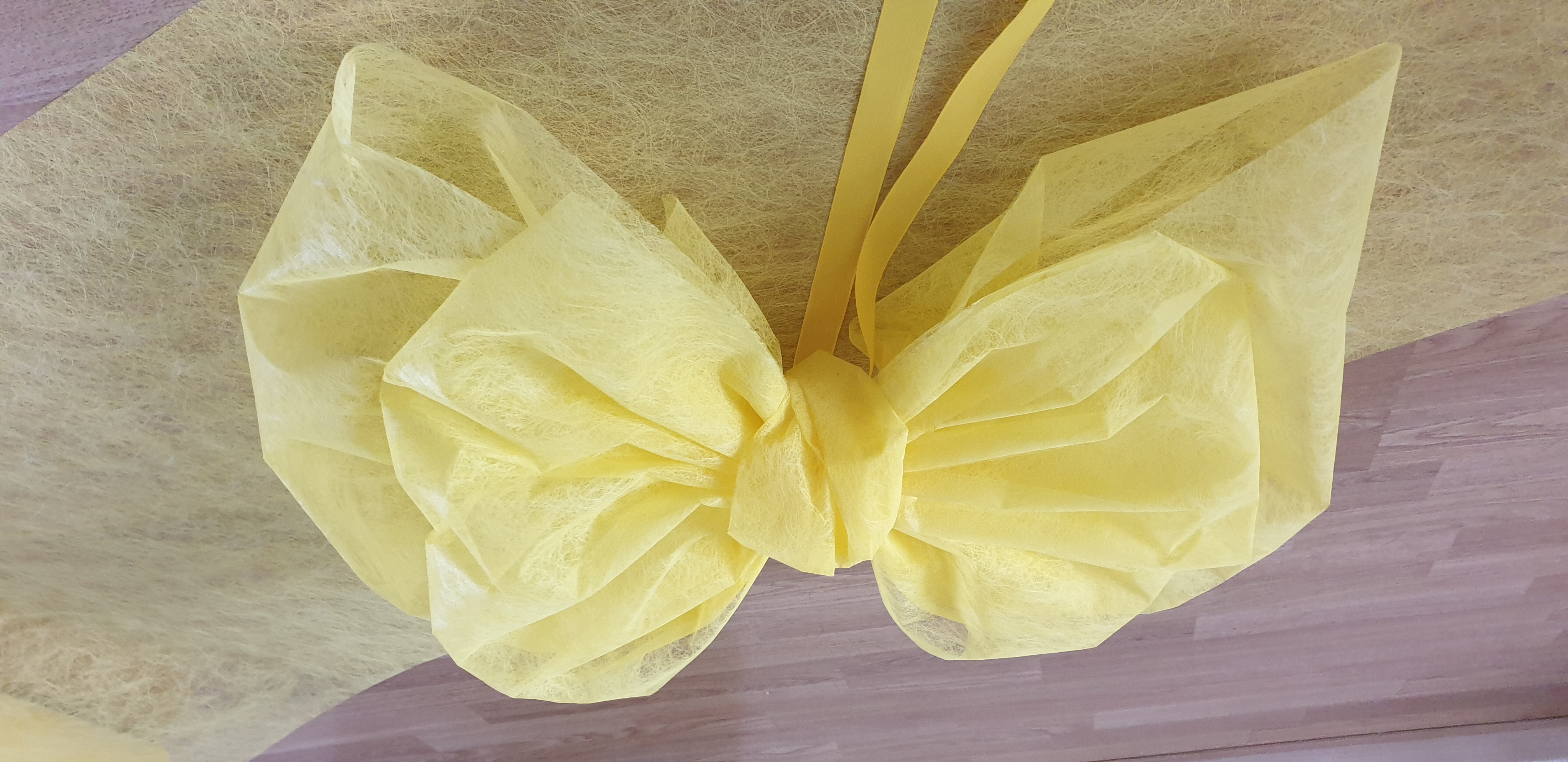 Autocadeaustrik van 'FIBER' in diverse kleuren