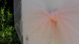 Deurstrik in peach tule