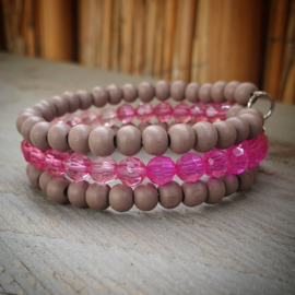 Memory wire armband bruin/roze