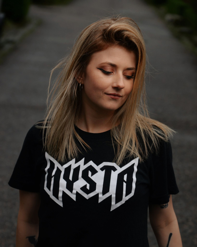 Hysta | T-Shirt