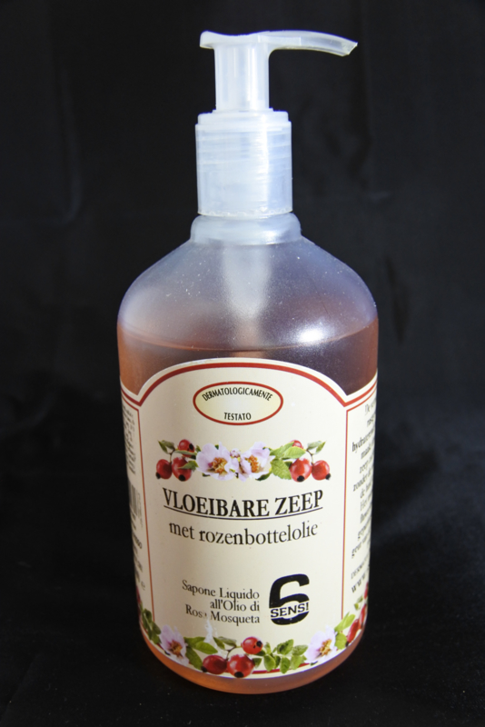 Vloeibare zeep met rozenbottelolie (500 ml)