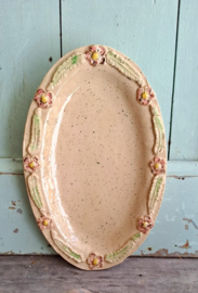 Mooi bordje met bloemenrand en echt gouden details