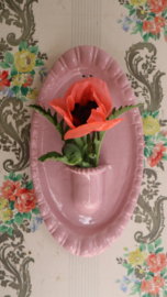 Roze wandvaas