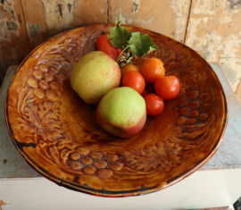 Grote bruine fruit of saladeschaal