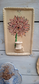 Wandkaars met handbeschilderde dahlia