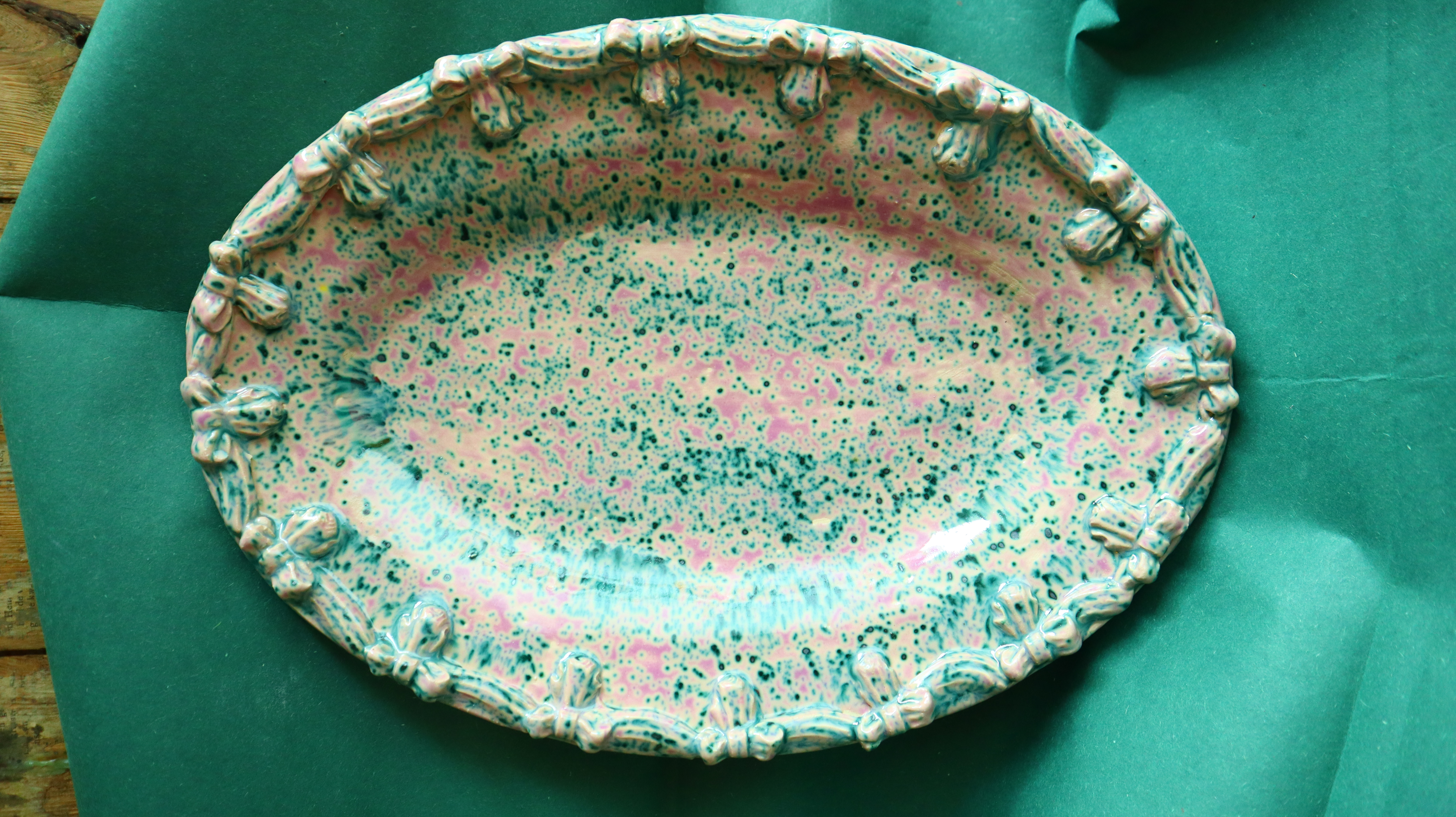 Roze lila en paars servies