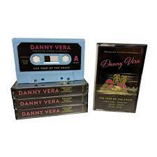 Danny Vera The Year of the Snake 12,99 op voorraad