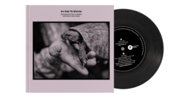 An Ode To Winnie (LIMITED EDITION BOOK + 7INCH)