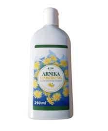 Massagelotion met Arnika-extract, dennenolie en menthol 250ml, Vom Pullach Hof 250ml