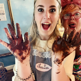 Beeldhouwen met Chocolade met Naaktmodel