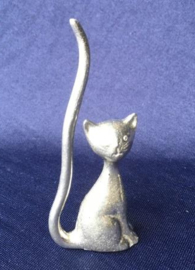Poes zittend plm. 9cm.
