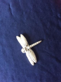 Libelle afm. 6 cm.