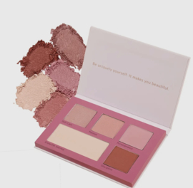 KIA CHARLOTTA - Vegan Eyeshadow (Dreams Come True)