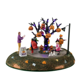 Trick Or Treaters Parade - NEW 2025