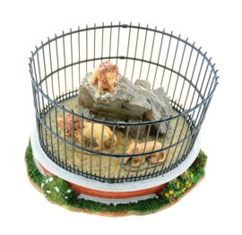 Lion Cage - Item is reserved!