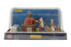 Mrs. Claus' Gingerbread Bake