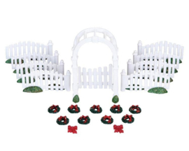 Plastic Arbor & Picket Fences With Decorations, Set Of 20