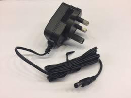 Adapter 230 V - UK