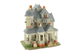 Harlow Manor - Import United States