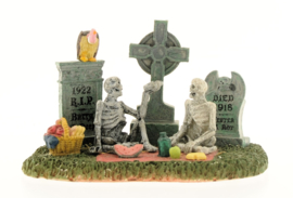 Graveyard Picnic