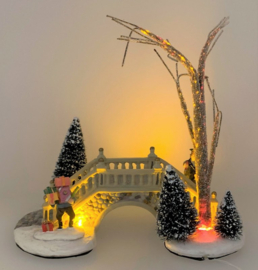 Brug met verlichting