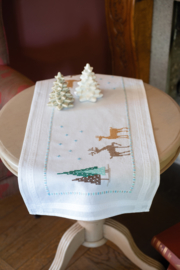 Norwegian Wild Reindeer Table Runner Vervaco