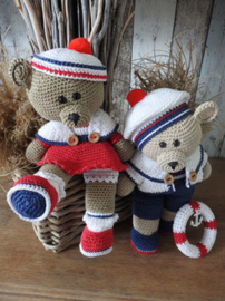 Funny Bears Rody & Amy Crochet Kit