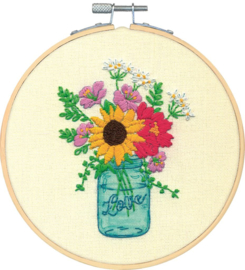 Floral jar voorbedrukt borduurpakket met borduurring - Dimensions