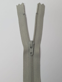 576 10cm Skirt Zipper YKK