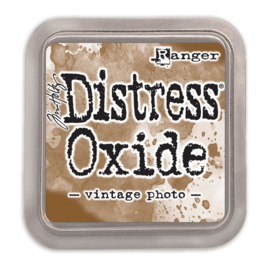 Vintage photo | Distress Oxide ink pad | Ranger Ink