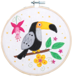 Toucan Craft Kit with Felt Vervaco