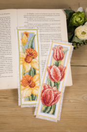 Bloemen set van 2 | boekenleggers | Aida telpakket | Vervaco