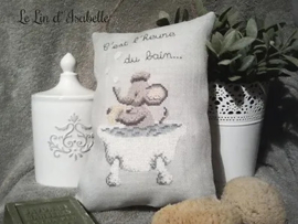 C'est l'heure du bain... / It's Bath Time Cross Stitch Pattern Le Lin d'Isabelle