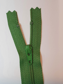 065 10cm Skirt Zipper YKK