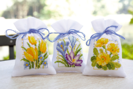 Lentebloemen | Aida telpakket kruidenzakjes | Vervaco