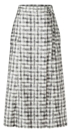 5766 Burda Naaipatroon | Rok in variatie