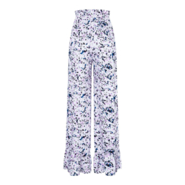 5631 Burda naaipatroon - Broek in variatie
