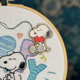 Love from Snoopy - houten needle minder Peanuts - the Crafty Kit Company