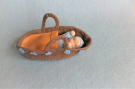 Reiswieg met baby blauw | Atelier Pippilotta