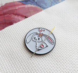 Bunny | Needle Minder | Leti Stitch