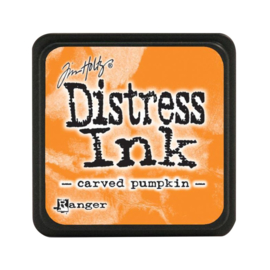 Carved pumpkin | Distress Mini ink pad | Ranger Ink