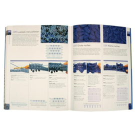 De Haakbijbel - Sarah Hazell